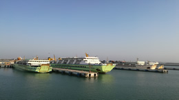 姜文六十二载光影之旅，《英雄出少年》奏响追梦乐章